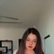 B2b Sex Nuru Massage Incall Outcal - puta in Muscat Photo 2 of 13