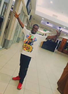 Baba Blue - Acompañantes masculino in Lagos, Nigeria Photo 4 of 6