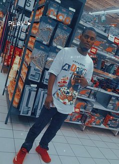 Baba Blue - Acompañantes masculino in Lagos, Nigeria Photo 5 of 6