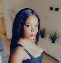 Babaes - puta in Kathmandu Photo 2 of 4