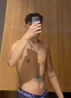 Babas - Male escort in Bali Photo 3 of 3