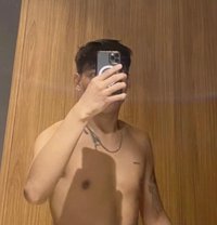 Babas - Male escort in Bali