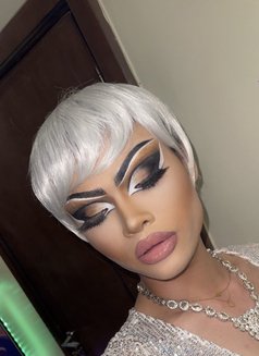 BABE Both Tony Tall 180 CM. Big cock - Transsexual escort in Al Manama Photo 2 of 27
