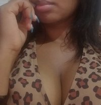 Babe Tee - puta in Stockholm