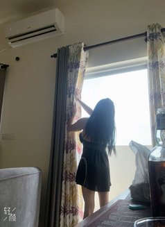 Babe - escort in Mumbai Photo 3 of 6