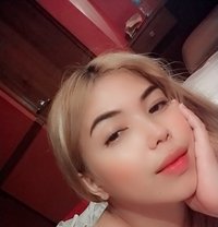 Babejulia - puta in Manila