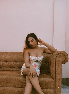 Babli Mondal - Acompañantes transexual in Mumbai Photo 7 of 8
