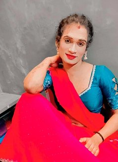 Bablu - Transsexual escort in Bangalore Photo 1 of 5