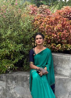 Bablu - Transsexual escort in Bangalore Photo 4 of 5