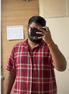 Babu - Masajista in Bangalore Photo 3 of 3