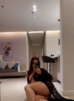 BABY ANGLE SO HORNY! WET P*SSY! - puta in Riyadh Photo 3 of 10