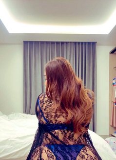 BABY ANGLE SO HORNY! WET P*SSY! - puta in Riyadh Photo 3 of 14