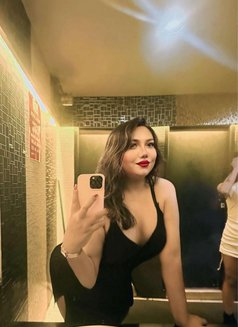 Baby Aunty - Transsexual escort in Bangalore Photo 5 of 5