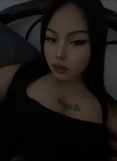 Baby Carms - Acompañantes transexual in Manila Photo 1 of 4