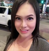 Come to enjoy with me 69 - Transsexual escort in Osaka