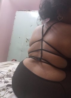 Sexy boobs - puta in Bangalore Photo 2 of 3