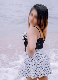 Freelance model likes to meet you - escort in Colombo Photo 1 of 7