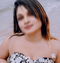 Freelance model likes to meet you - puta in Colombo