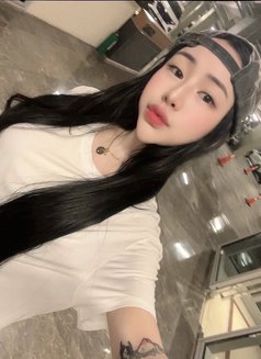 BABY - escort in Manila Photo 4 of 4