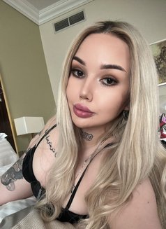 Baby Face Aleksandra - puta in Dubai Photo 10 of 13
