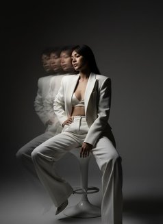 baby girl ANNE is back - puta in Hong Kong Photo 2 of 7