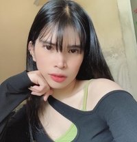 Baby Girl Cassie - Transsexual escort in Manila