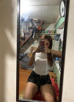 baby girl Kim Cam/Meet - escort in Manila Photo 16 of 18