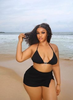 Ariana - puta in Abidjan Photo 5 of 5