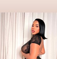 Baby girl - escort in Abidjan