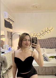 Baby Ivy - Transsexual escort in Riyadh Photo 5 of 16