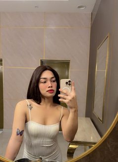 Baby Ivy - Transsexual escort in Riyadh Photo 11 of 16