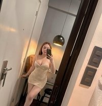 Baby Jaz - puta in Singapore