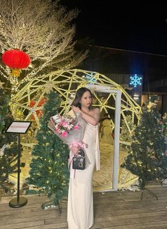 Baby Kim🫦 - Transsexual escort in Singapore Photo 15 of 15