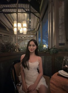 Baby M - escort in Singapore Photo 5 of 7
