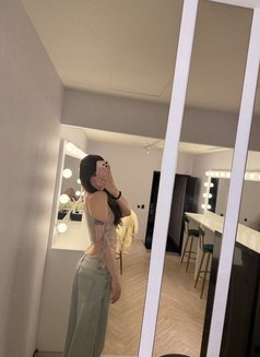 Baby Sing - puta in Shanghai Photo 8 of 11