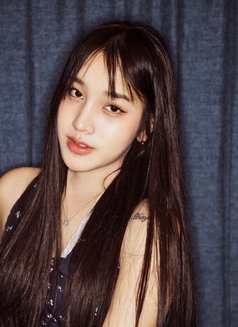 Baby Sing - puta in Shanghai Photo 10 of 11