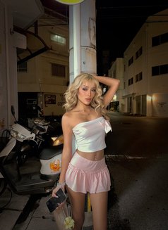 Baby Sweet - puta in Bangkok Photo 5 of 5