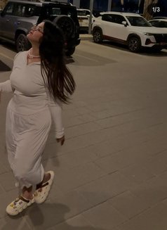 Baby - escort in Muscat Photo 5 of 7