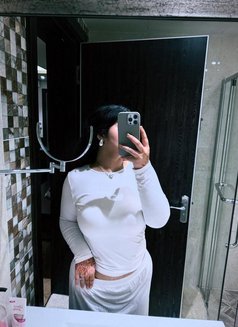 Baby - escort in Muscat Photo 6 of 7