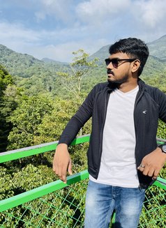 BabyYaga - your friendly companion - Male escort in Chennai Photo 3 of 4