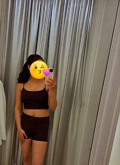 Baby Zoya Khan Independent Cam & Realmet - escort in New Delhi Photo 4 of 5