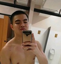 Babyboijj - Male escort in Mandaluyong