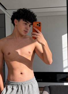 Babyface_XL - Male escort in İstanbul Photo 20 of 20