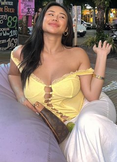 Babygirl 🦋 - puta in Bangkok Photo 13 of 15