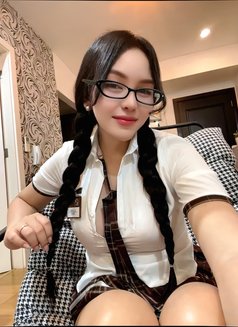 Sofia (camshow content, meet) - escort in Makati City Photo 9 of 10