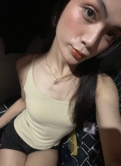 Babyjuanacamshows - Transsexual escort in Manila Photo 3 of 8