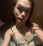 Babyjuanacamshows - Transsexual escort in Manila Photo 5 of 8