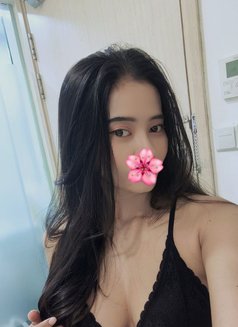 Babysiska - escort in Singapore Photo 4 of 4