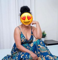 I AM Riya Available for private meet - puta in Sharjah Photo 7 of 13