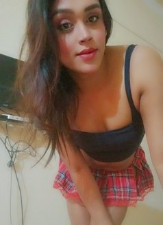 Active big kok jiya - Transsexual escort in Kolkata Photo 16 of 22